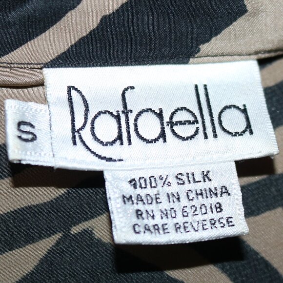 Vintage Rafaella 90's Black & Tan Bold Aztec Indian Print Silk Blouse Sz SMALL - Picture 5 of 5